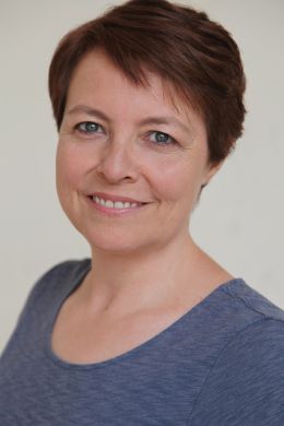 Анджела Харви