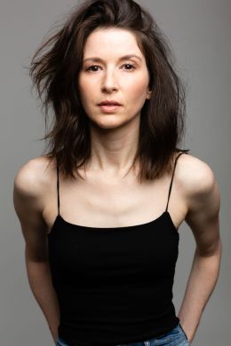 Эми Брэддок