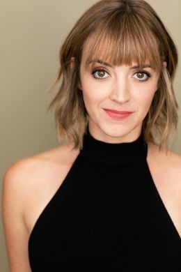 Кристин Такер