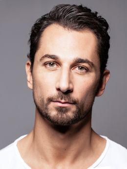 Дейрон Йейтс