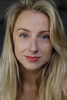 Стефани Клифт