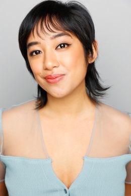 Дженн Сантос