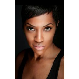 Кассандра Нина