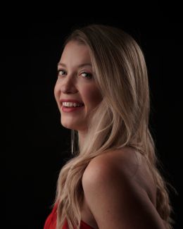 Мегги Дженни