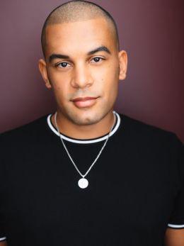 Алекс Николсон