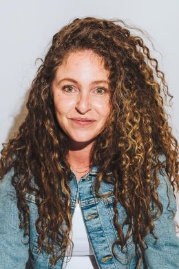 Анджела Олсон