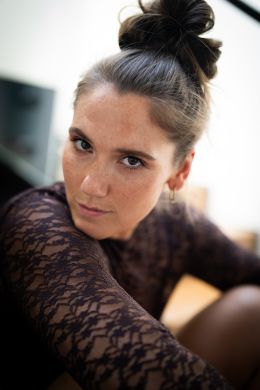 Бет Александер