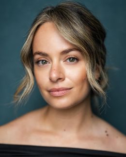 Дженнифер Брук