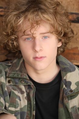 Лев Кэмерон