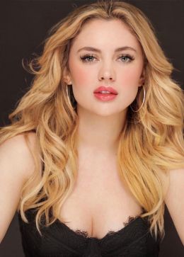 Алексис Кук