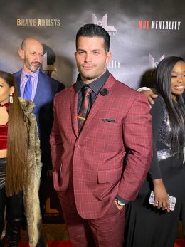 Майк Таверна