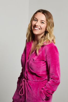 Lily Streames