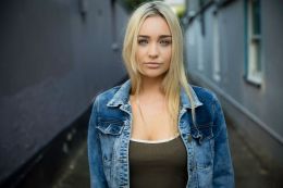 Аня  Кеннер