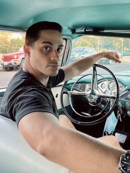 Джонатан Гузман