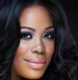Nikee Warren