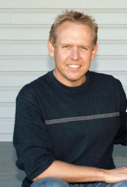 Брайан Бэйтс