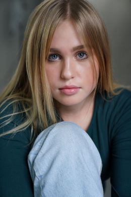 Лилиан МакНил