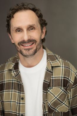 Клэйтон Ньюирт