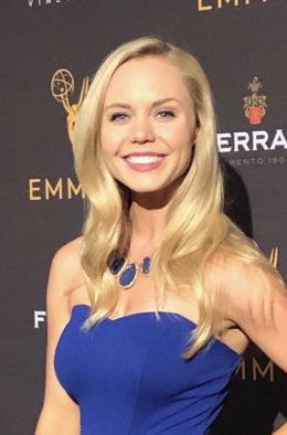 Элли Тейшейра