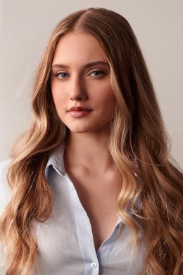 Nicole Volossetski