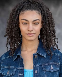 Жасмин Браун