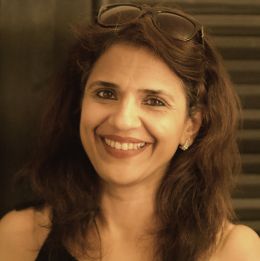 Комал Чабрия