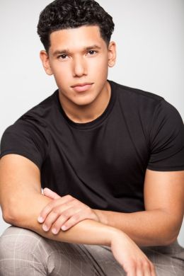 Александр Домингес