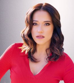 Адриана Галиндес