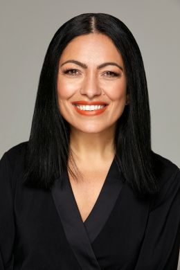 Yasemin Gravitas