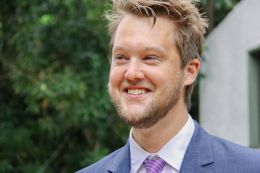 Джеффри Джонс