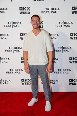 Крис Джеймс