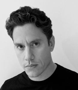 Нико Корреа