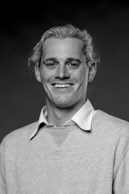 Дрю Джонсон