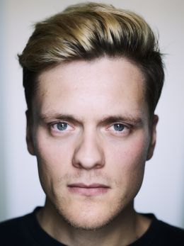 Арон Мар Олафссон