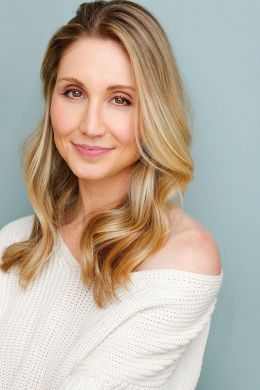 Мора Лоусон