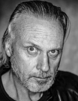 Брюс Стэнфилд