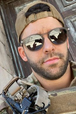 Андраc Сереги