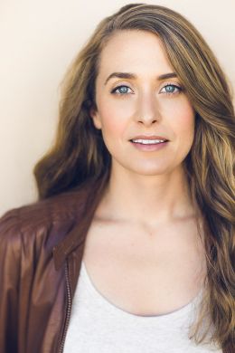 Джулия Этвуд