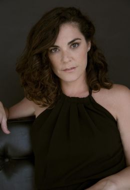 Esther Noya