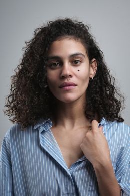 Даника Джонс