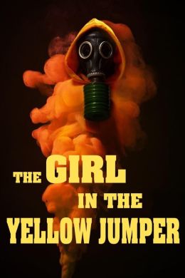 Девушка в желтом джемпере