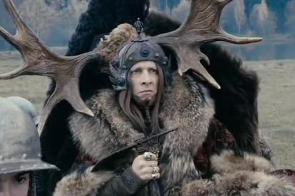 Мотыга судьбы. Суперменеджер, или мотыга судьбы (2010). Охлобыстин мотыга судьбы. Мотыга судьбы Барнс.