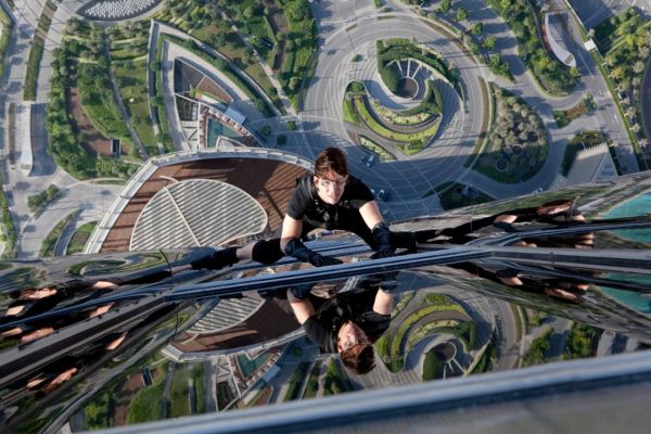 15 самых опасных и зрелищных трюков в истории кино