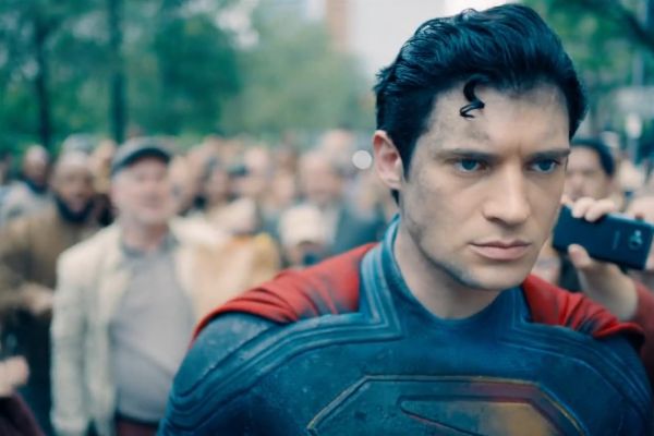 Лучшие фильмы и сериалы с Дэвидом Коренсветом 