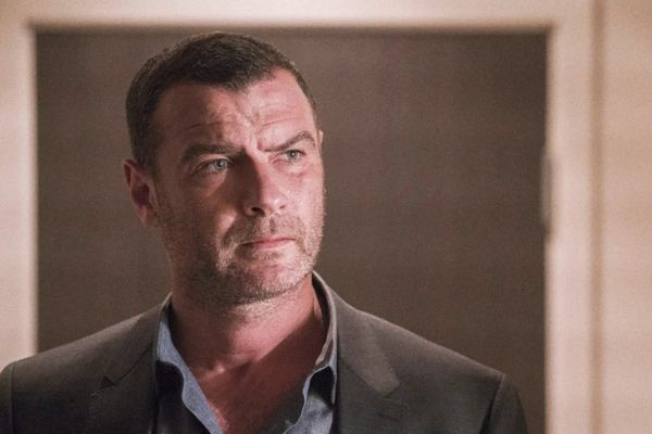 Лучшие фильмы и сериалы со Ливом Шрайбером