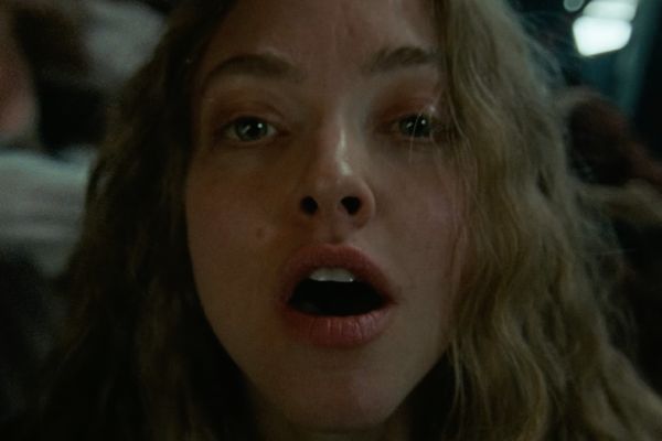 <p>Стал доступен трейлер мюзикла &laquo;Завещание Анны Ли&raquo; с Амандой Сайфред</p>
