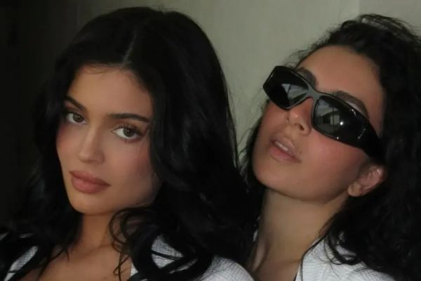 Дата релиза Момента с Charli XCX