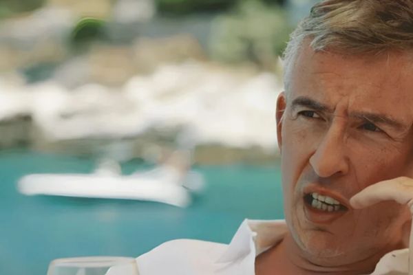 <p>Стив Куган вошёл в состав нового &laquo;Белого лотоса&raquo;</p>
