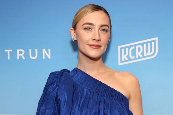 <p>Сирша Ронан дебютирует в режиссуре</p>
