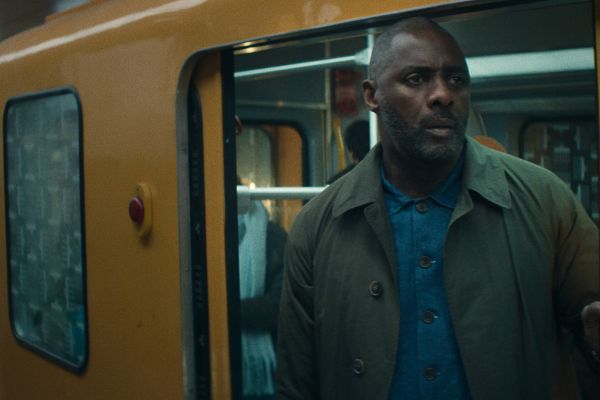 <p>Появился трейлер второго сезона «Захваченного рейса» с Идрисом Эльбой</p>
